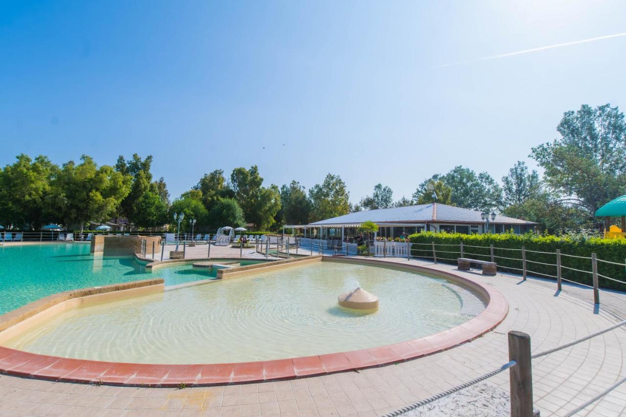 Camping Le Palme Marina Di Bibbona Dış mekan fotoğraf