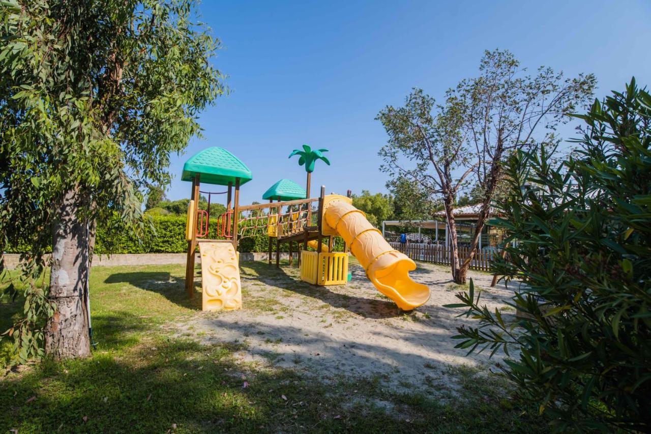 Camping Le Palme Marina Di Bibbona Dış mekan fotoğraf