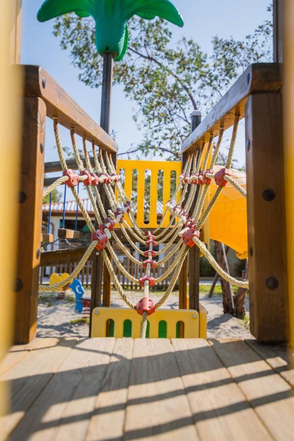 Camping Le Palme Marina Di Bibbona Dış mekan fotoğraf